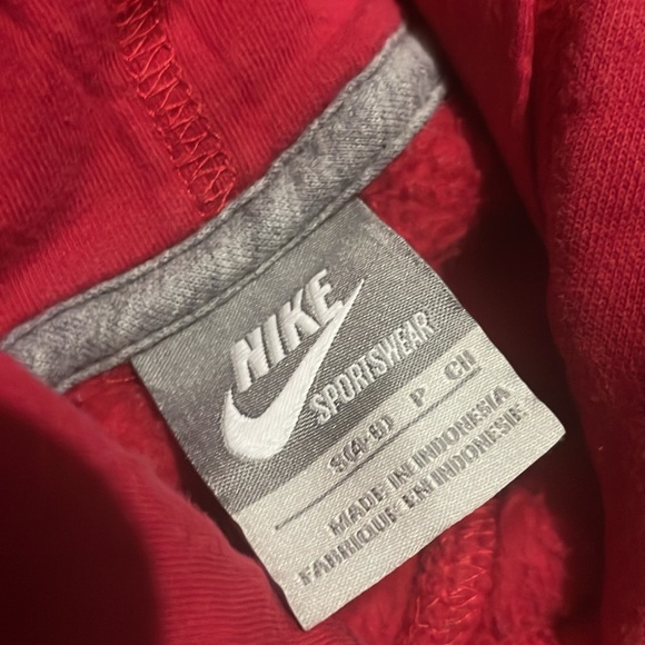 Girls Small Red Nike Pullover - Picture 2 of 3